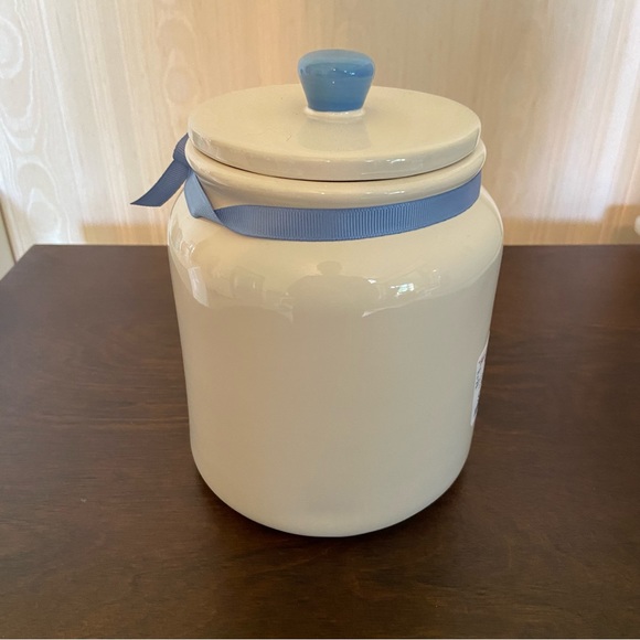 Rae Dunn Disney Canister Alice in Wonderland - Picture 2 of 7